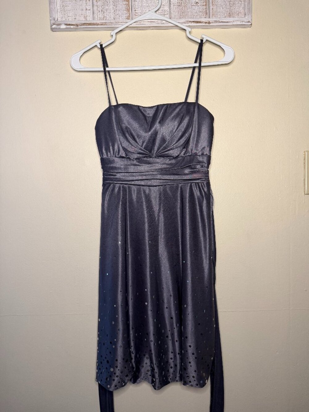 Masquerade Women's Small Platinum Grey Sequin Formal Dance Dress